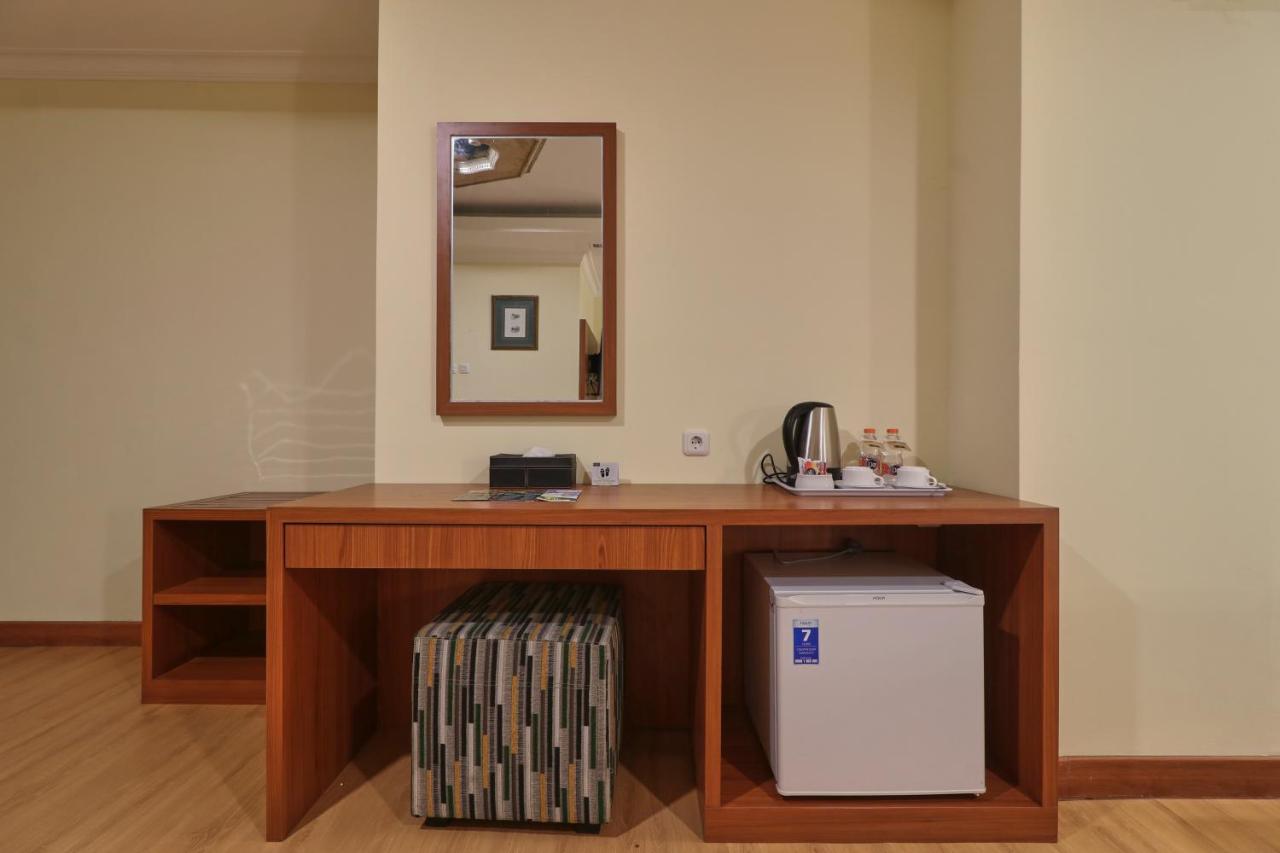 Coins Hotel Cakarta Dış mekan fotoğraf