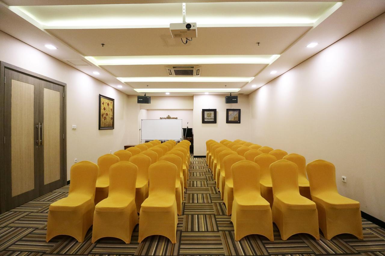 Coins Hotel Cakarta Dış mekan fotoğraf